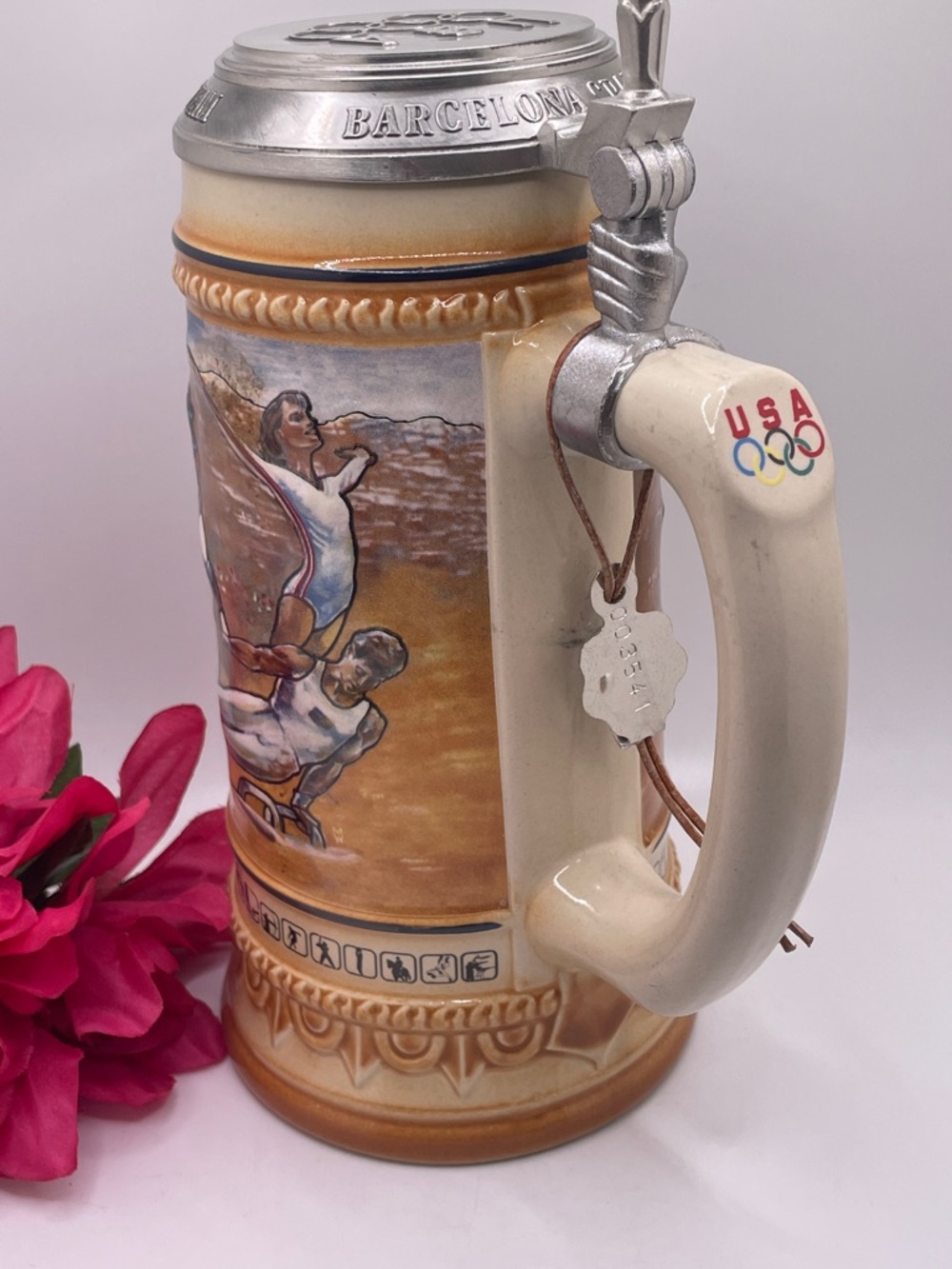 1992 US Summer Olympic Team Anheuser-Busch Commemorative Lidded Beer Stein - Picture 5 of 9